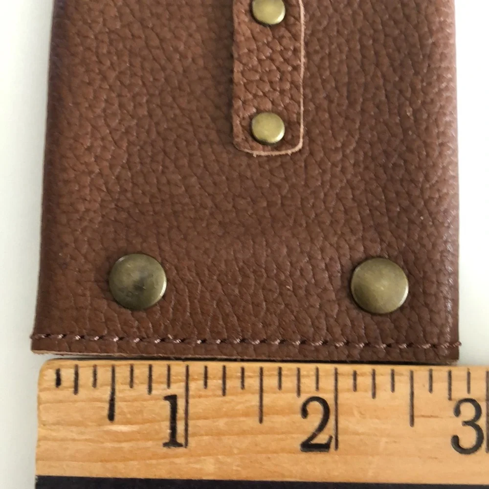 Wilson’s Brown Leather Slim Wallet Wilson’s leather soft card slim wallet